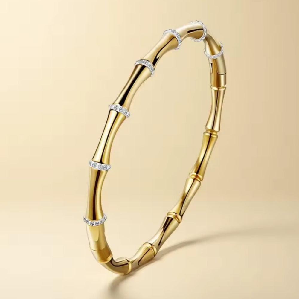 Chic Gold Bamboo-Inspired Bracelet with Crystal accents - Picture 2 of 3